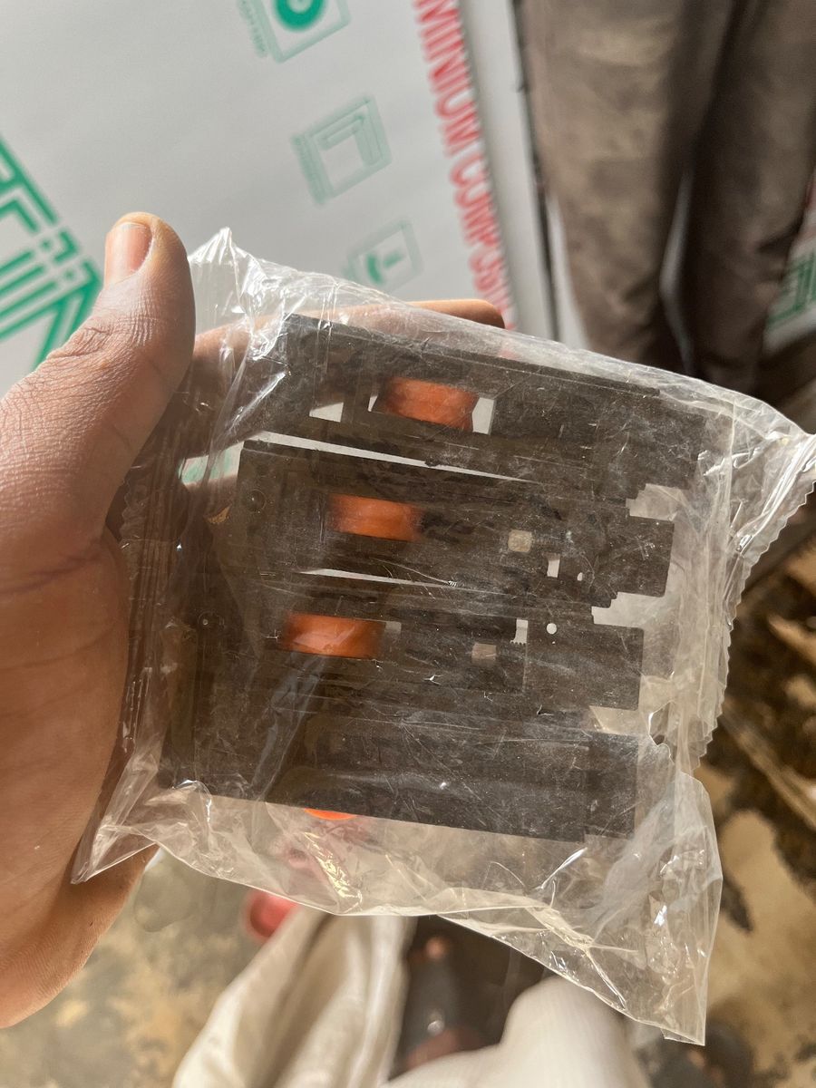 GHANA DOOR ROLLER SMALL