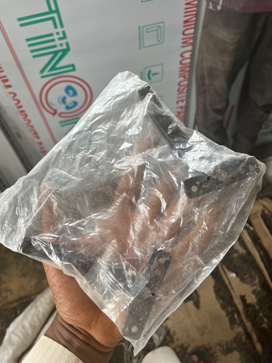 PROJECTED HANDLE WHITE